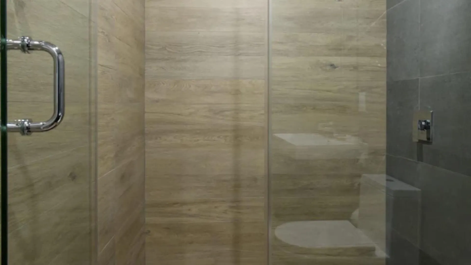 Apartment 1597-14 New Renovated Studio Rime Ues New York