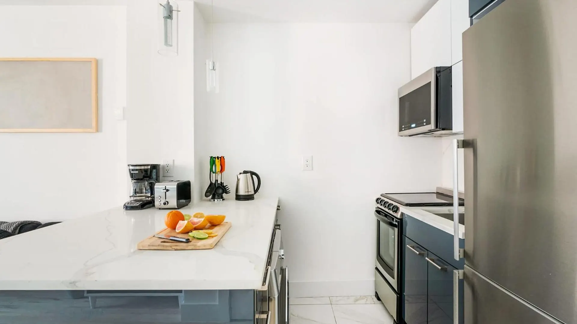 Apartment 1597-14 New Renovated Studio Rime Ues New York